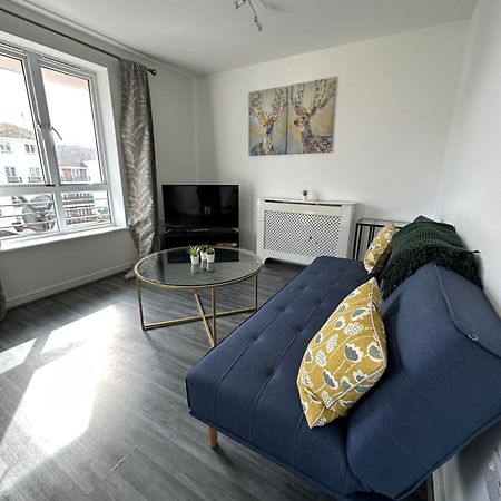 Suites By Rehoboth - Abbey Wood Station - London Zone 4 Exterior foto