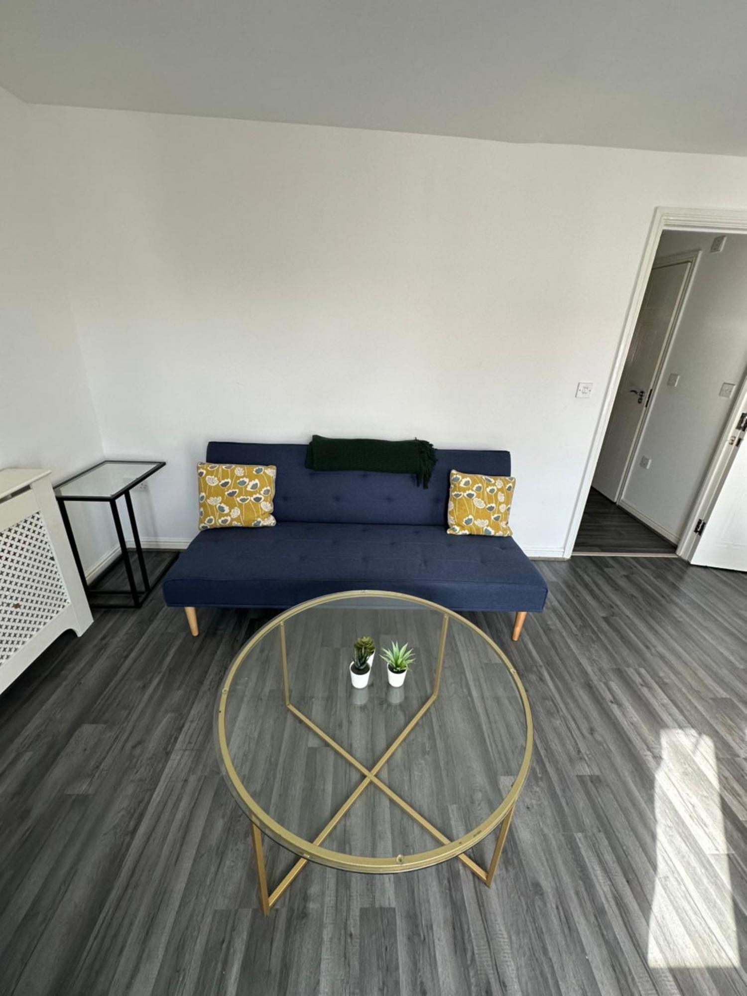 Suites By Rehoboth - Abbey Wood Station - London Zone 4 Exterior foto